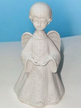 Vintage 1940s Angel Musical Rotating Figurine – Plays “Silent Night” (Works)